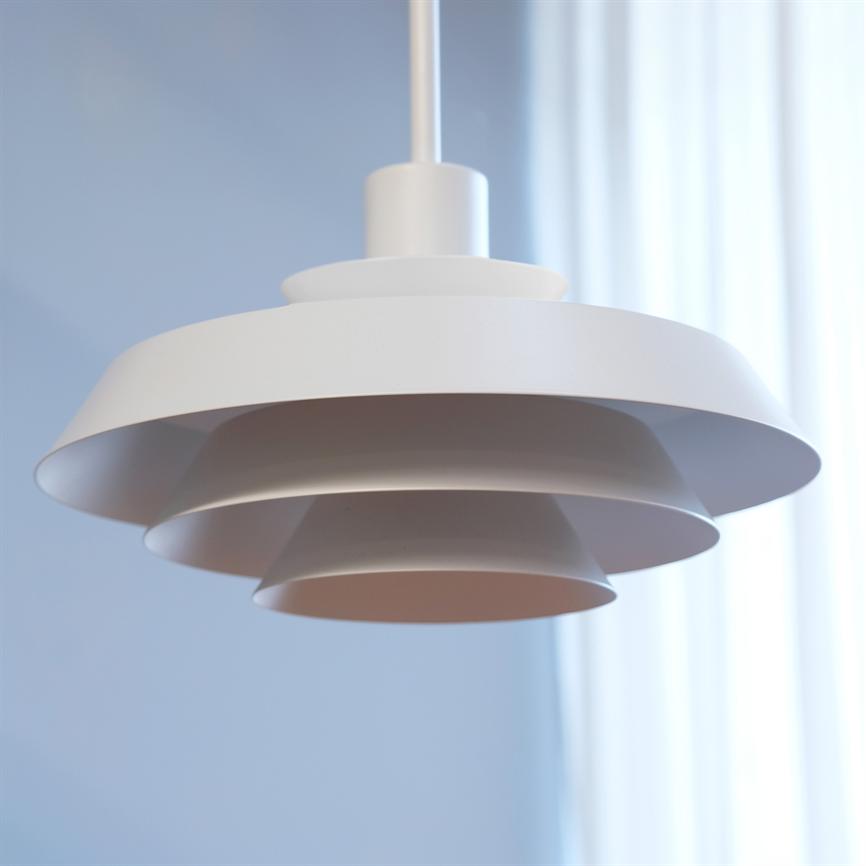 Dyberg Larsen DL30 pendel hvit taklampe skjermlampe
