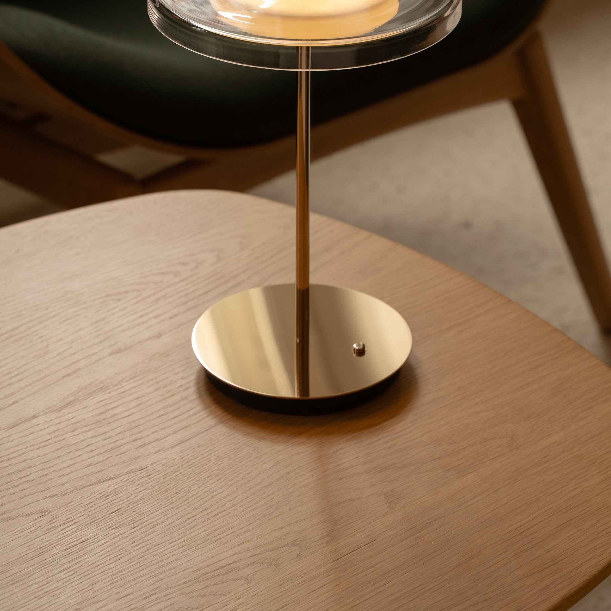 UMAGE Asteria Move bordlampe glass oppladbar