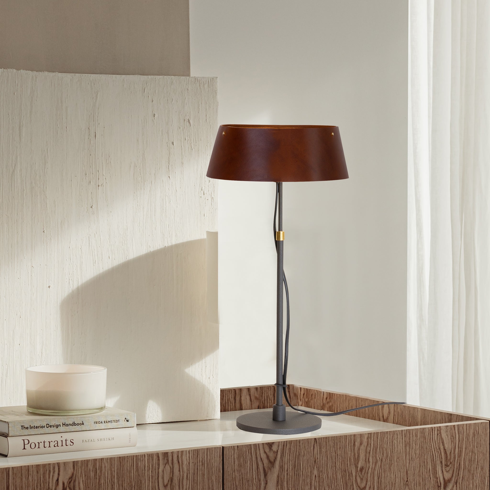 Zlamp Karl 926-2017 bordlampe stor cognac skinn justerbar