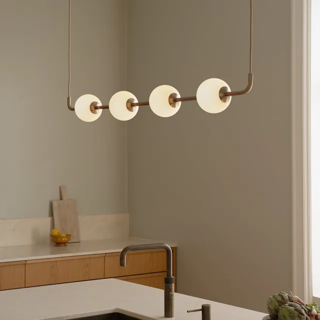 Umage Audrey Linear pendellampe opalglass 4 kuler