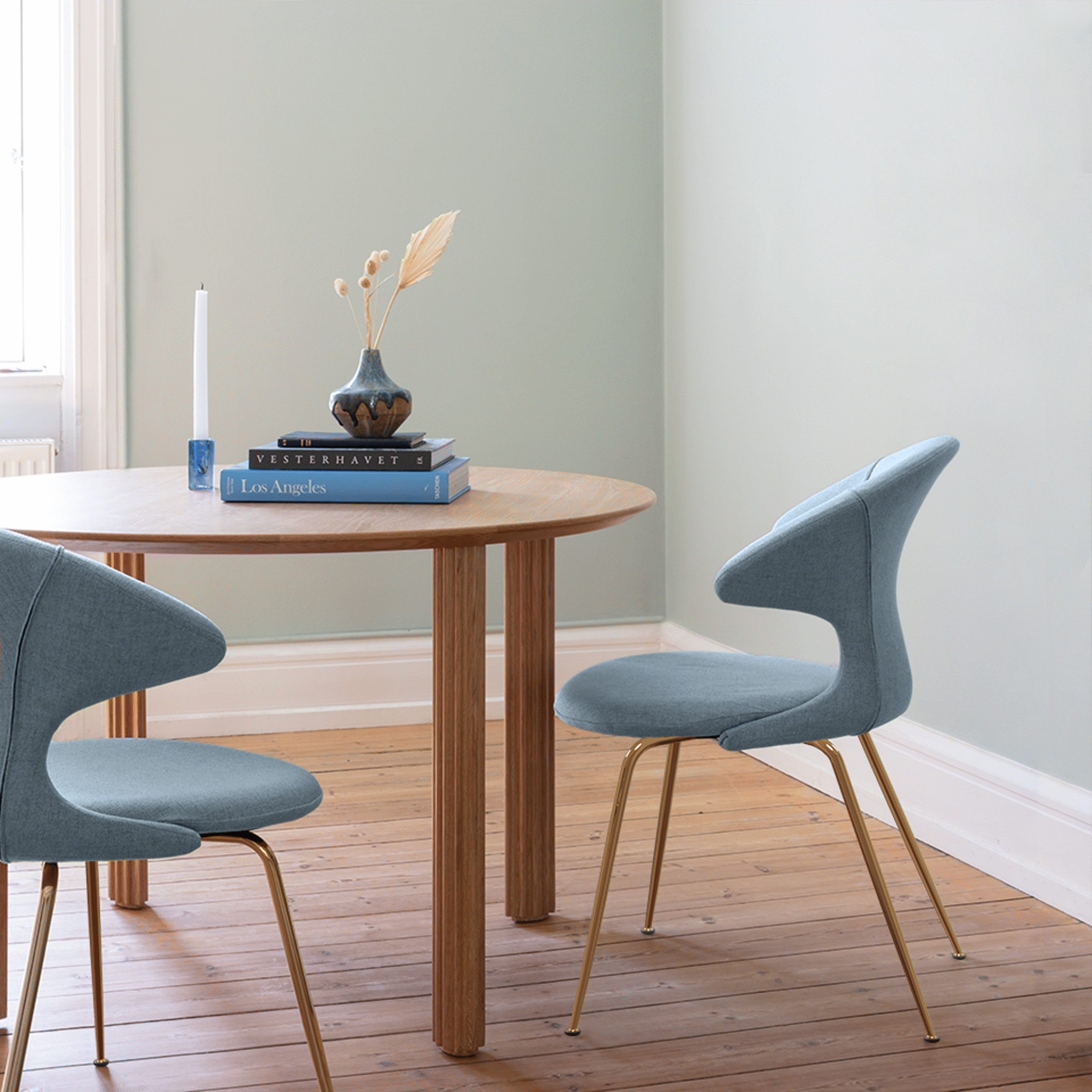 UMAGE Comfort Circle matbord rundt eik