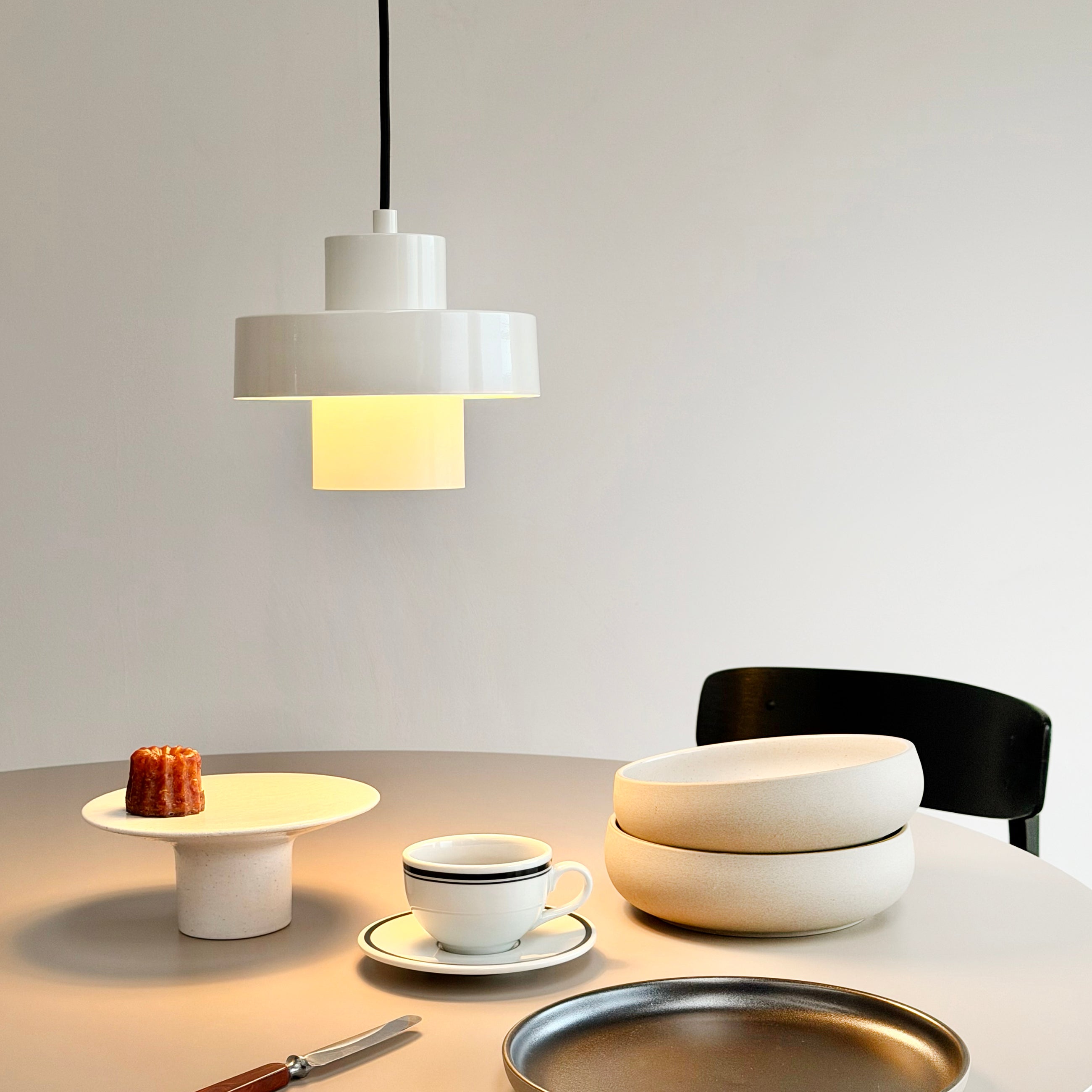 Dyberg Larsen Stoke pendel kit hvit geometrisk