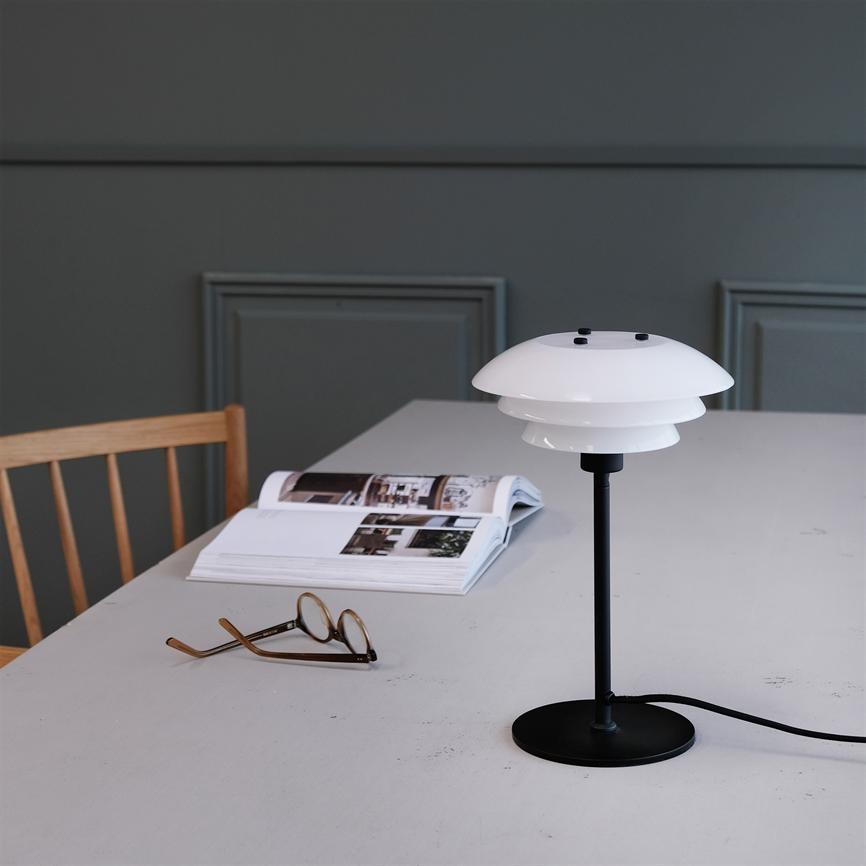 Dyberg Larsen DL20 bordlampe sort