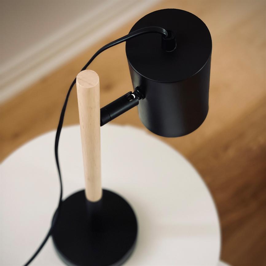 Dyberg Larsen Woody Sort bordlampe E27 med tre