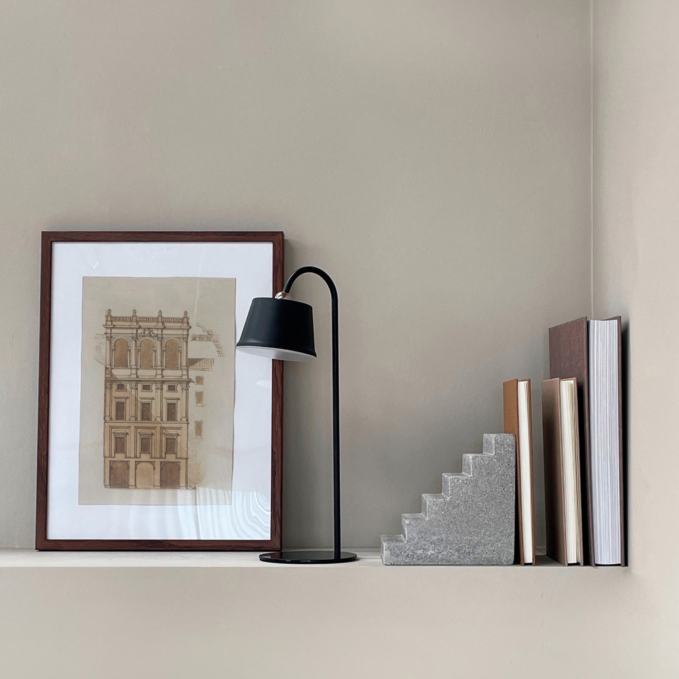 Dyberg Larsen POP bordlampe svart oppladbar