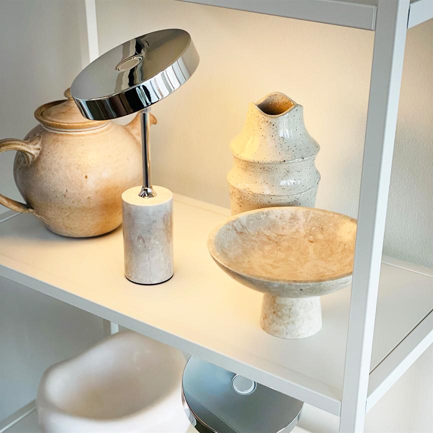 Dyberg Larsen Starlight bordlampe krom grå marmor oppladbar
