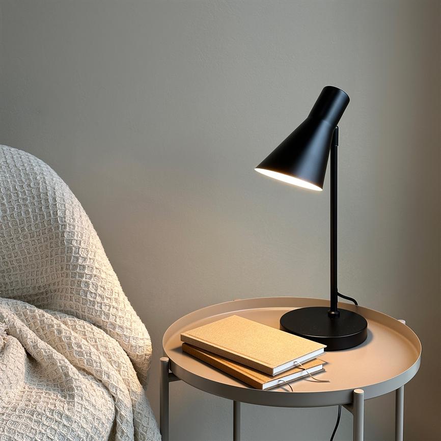 Dyberg Larsen Denver bordlampe svart kontor