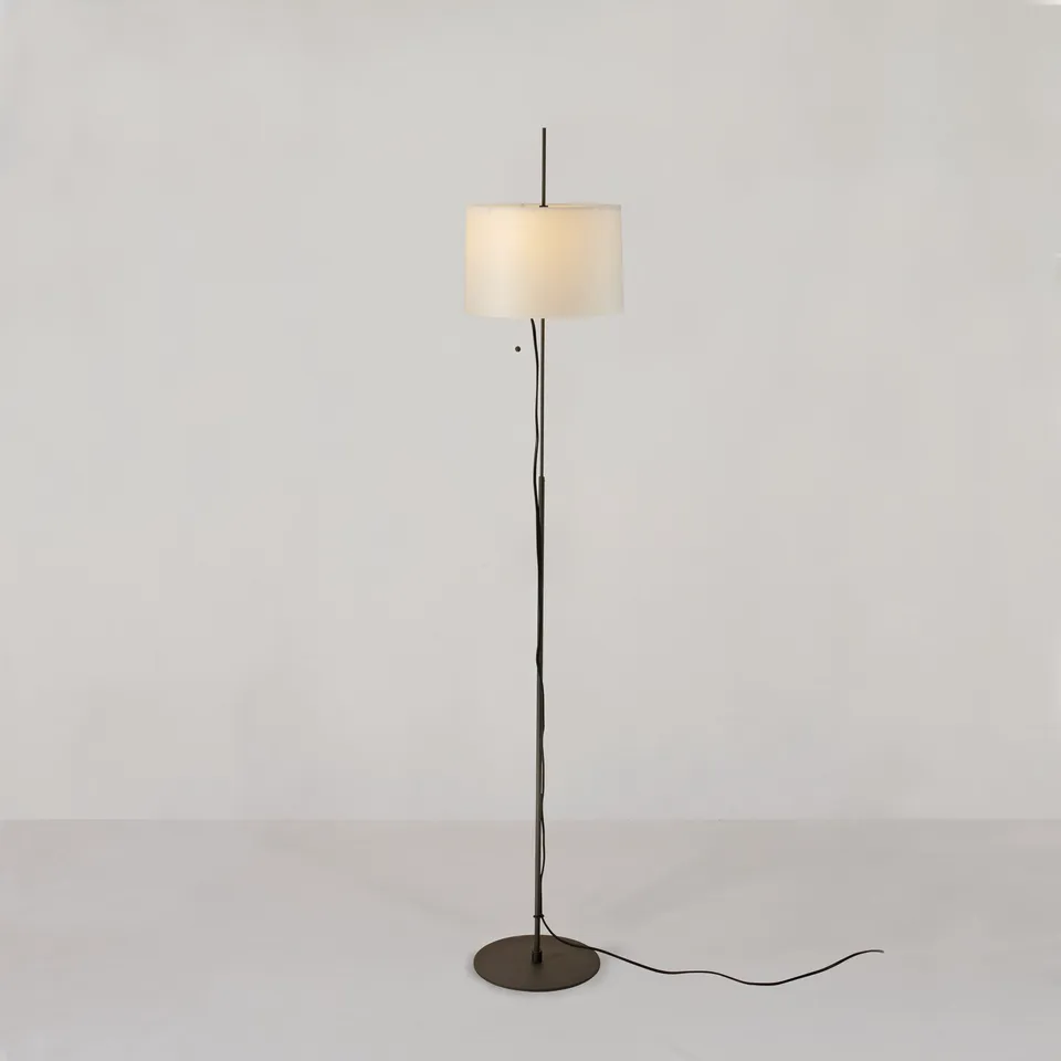 Zlamp Zladd liten gulvlampe mørkegrå papir