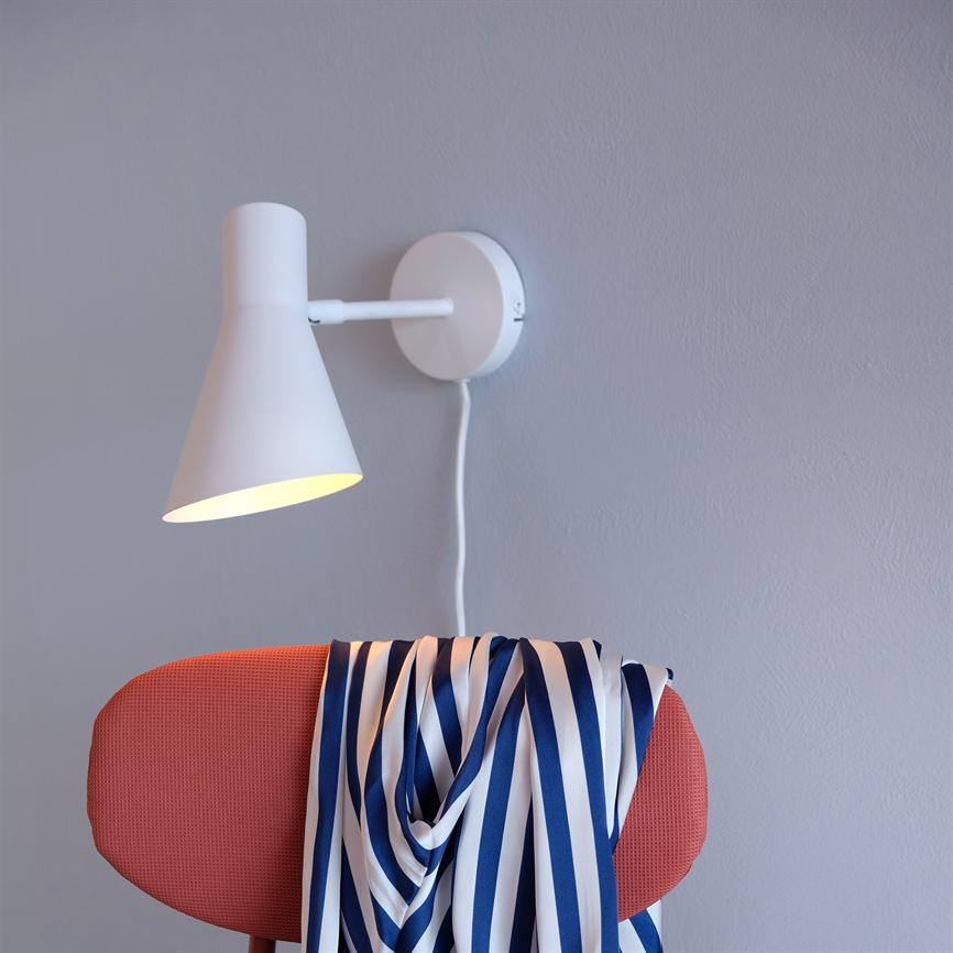 Dyberg Larsen DL12 vegglampe hvit klassisk