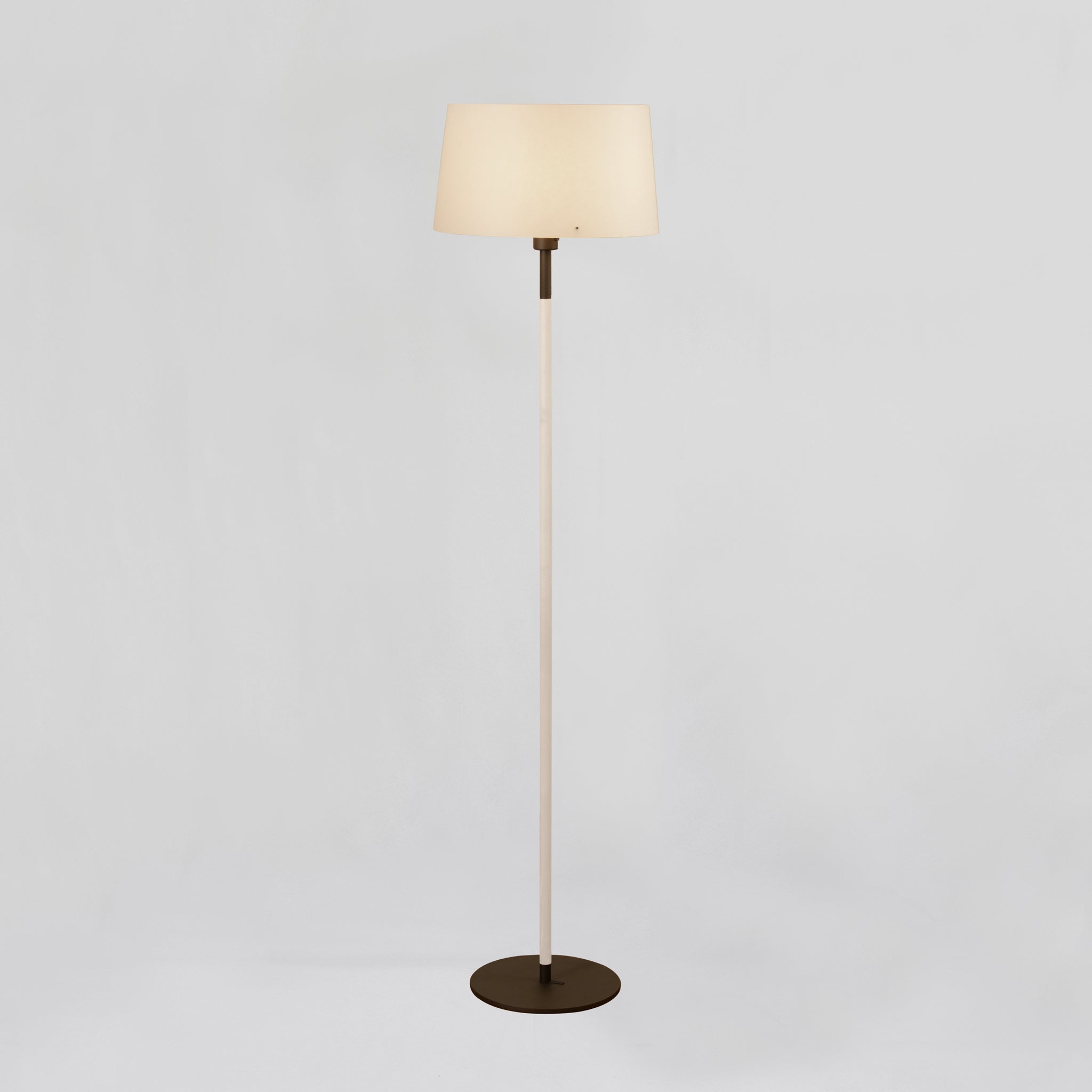 Zlamp Z 743-3733 gulvlampe bjørk kitt 155 cm