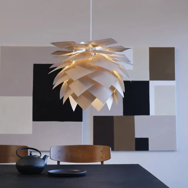 Dyberg Larsen Shanghai bordlampe matt hvit