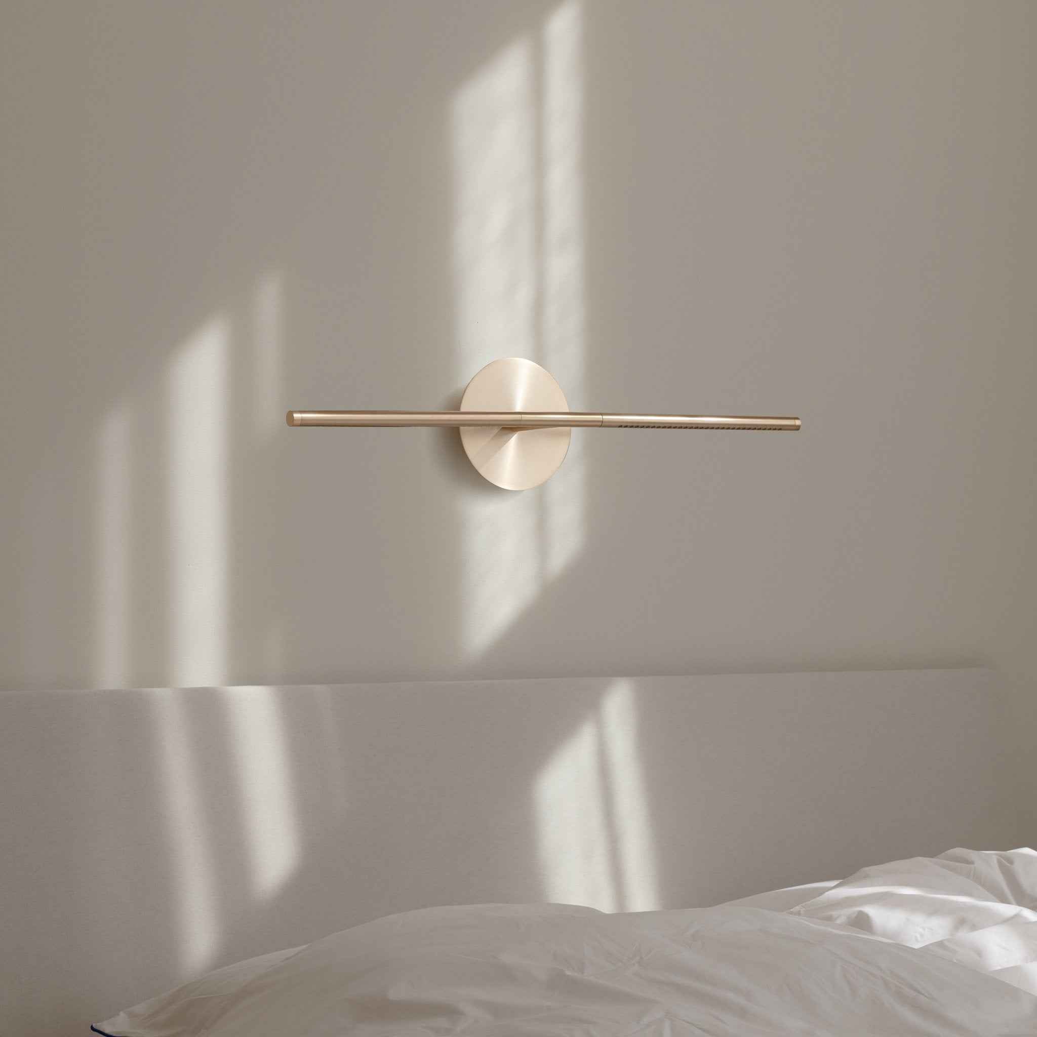 Umage Omni Wall vegglampe svart mini dreibar