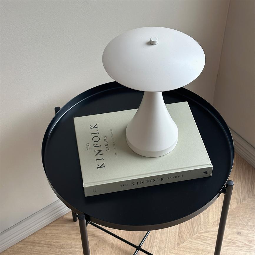 Dyberg Larsen Vienna bordlampe hvit LED oppladbar