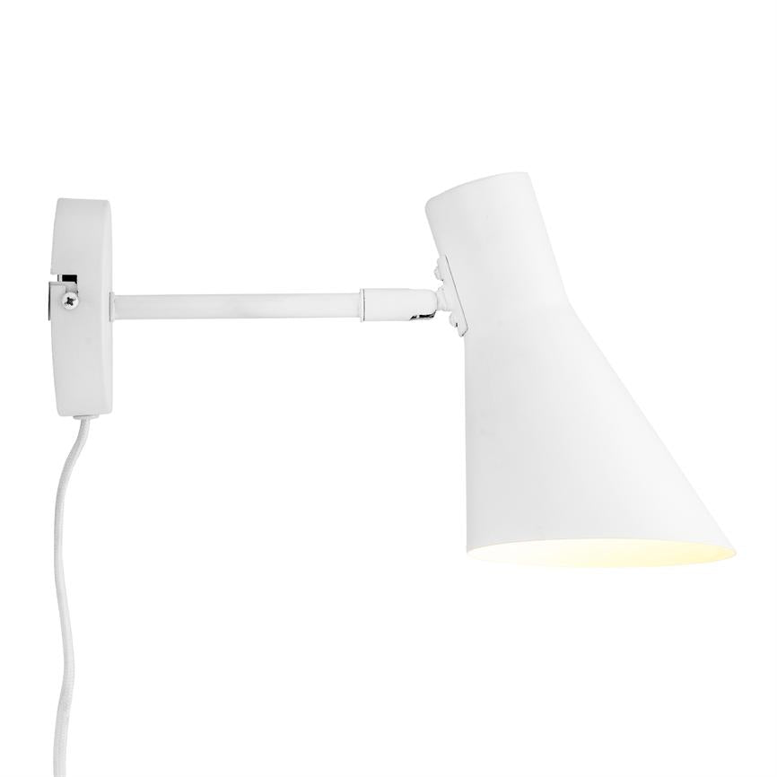 Dyberg Larsen DL12 vegglampe hvit klassisk