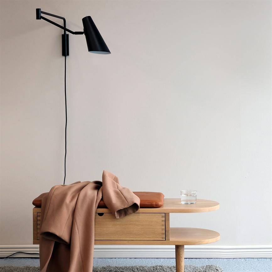 Dyberg Larsen Noa vegglampe sort justerbar