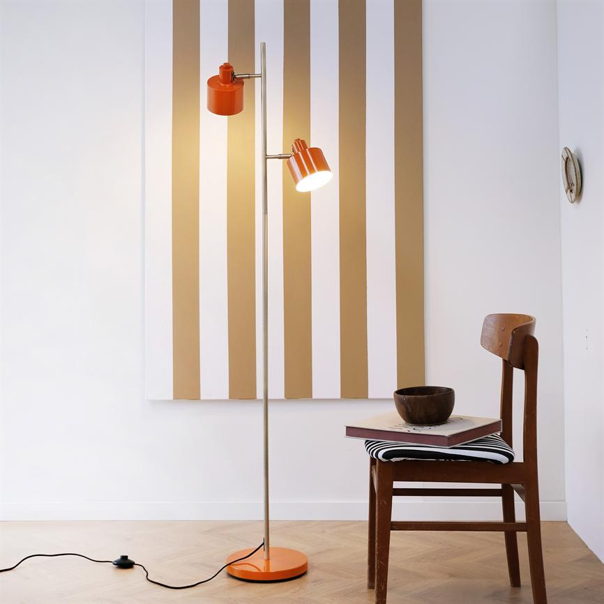 Dyberg Larsen Ocean gulvlampe oransje messing