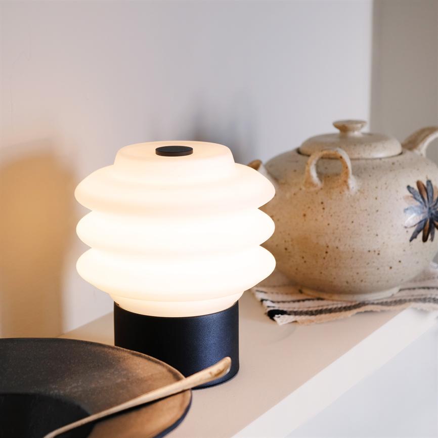 Dyberg Larsen Diva LED bordlampe svart opal