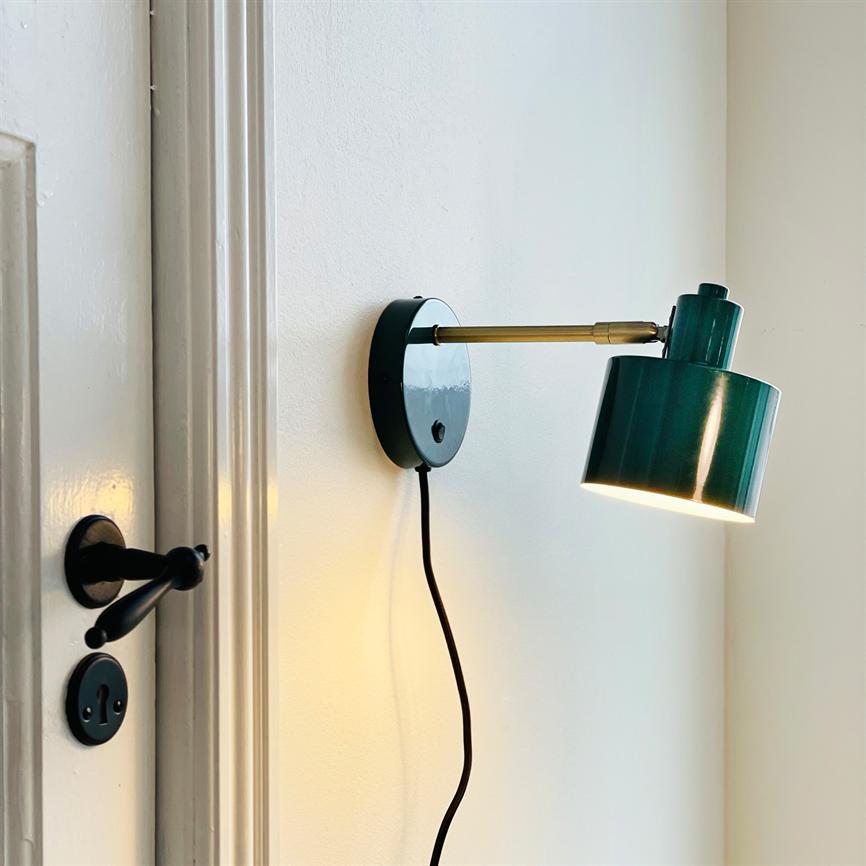 Dyberg Larsen Ocean vegglampe mørkegrønn messing