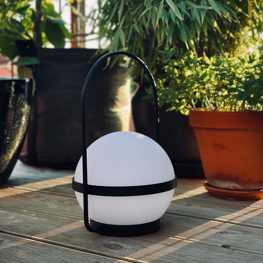 Dyberg Larsen Summer Solar bordlampe Ø20 svart
