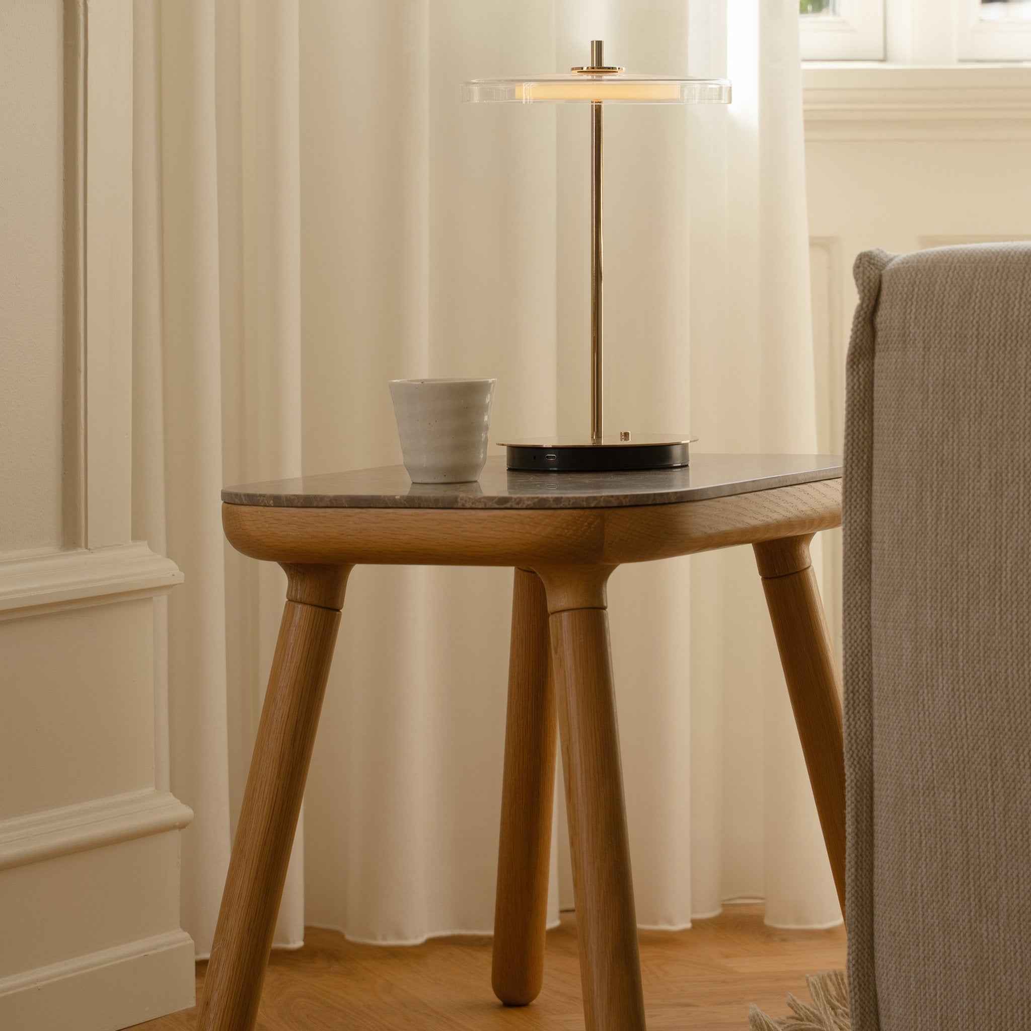 UMAGE Asteria Move bordlampe glass oppladbar