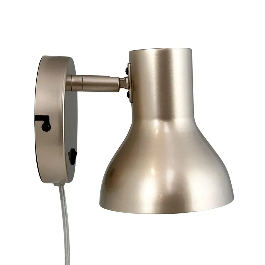 Dyberg Larsen Bob vegglampe beige metallic