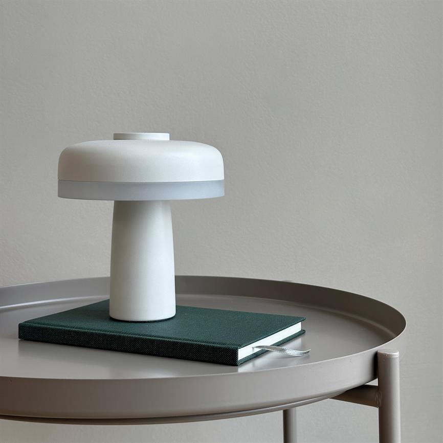 Dyberg Larsen Porter bordlampe perlehvit LED