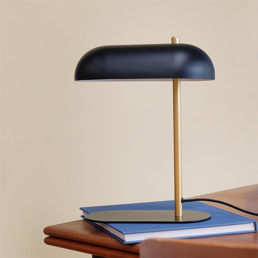 Dyberg Larsen ARCH bordlampe svart messing 35,5cm