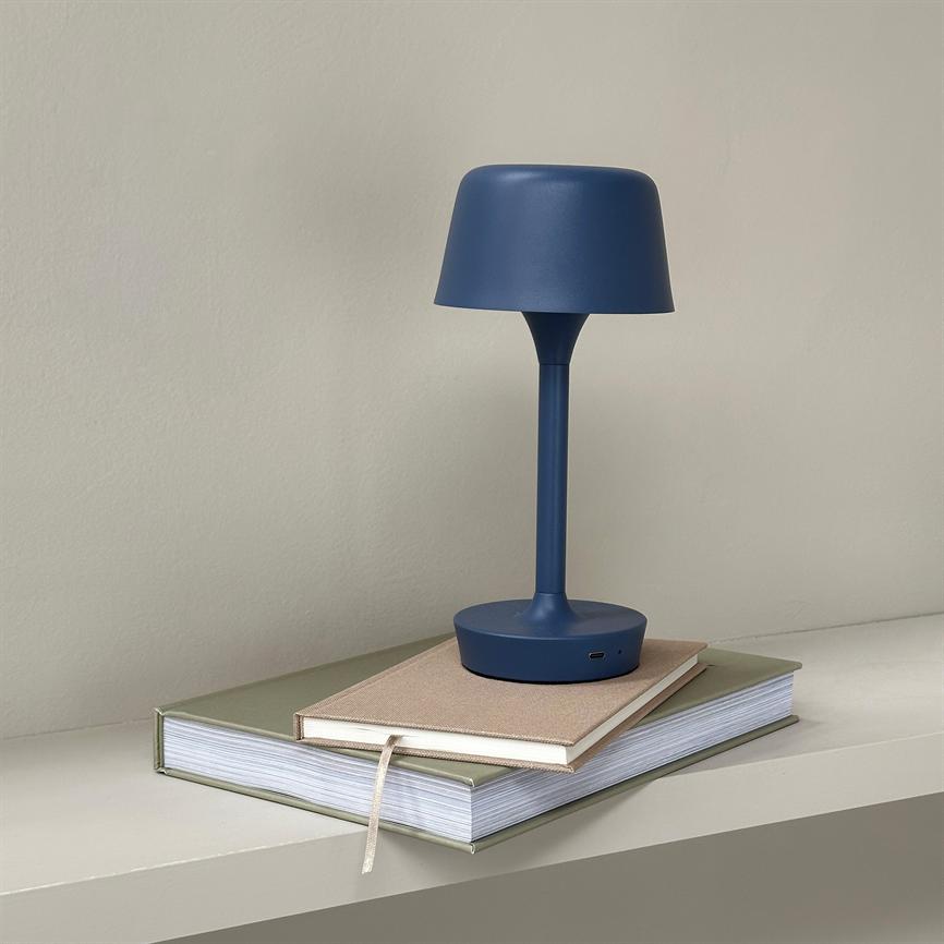 Dyberg Larsen Flow LED bordlampe indigo oppladbar
