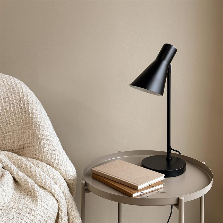 Dyberg Larsen DL12 bordlampe sort