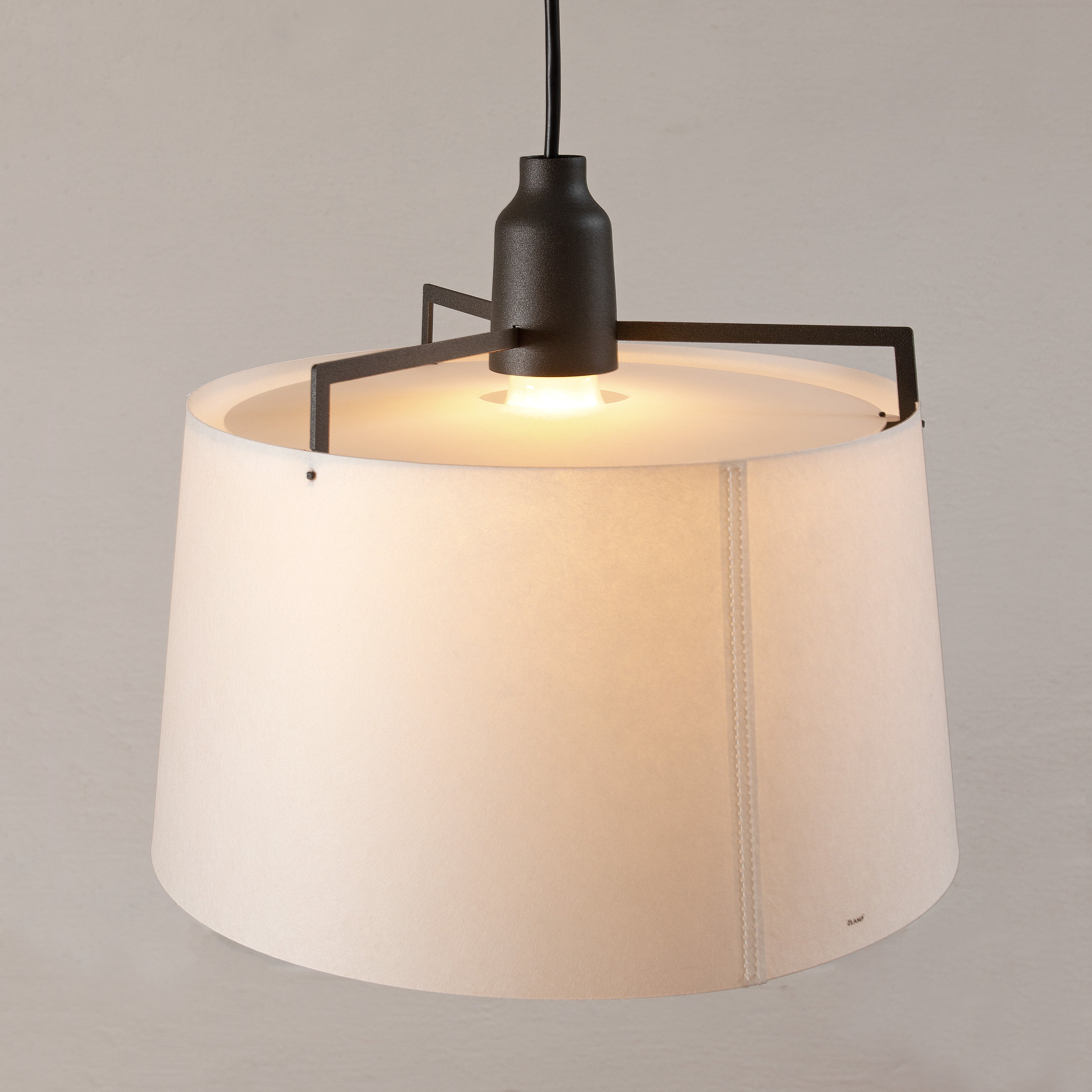 Zlamp Zpindel 654-2119 pendel 21 cm mørkegrå morbærpapir