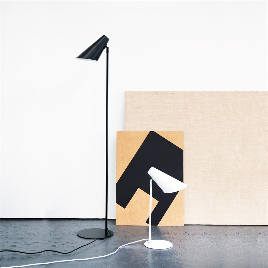 Dyberg Larsen Cale bordlampe hvit