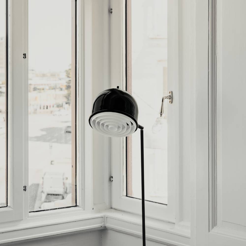 Bergboms G-75 gulvlampe blank svart 125 cm