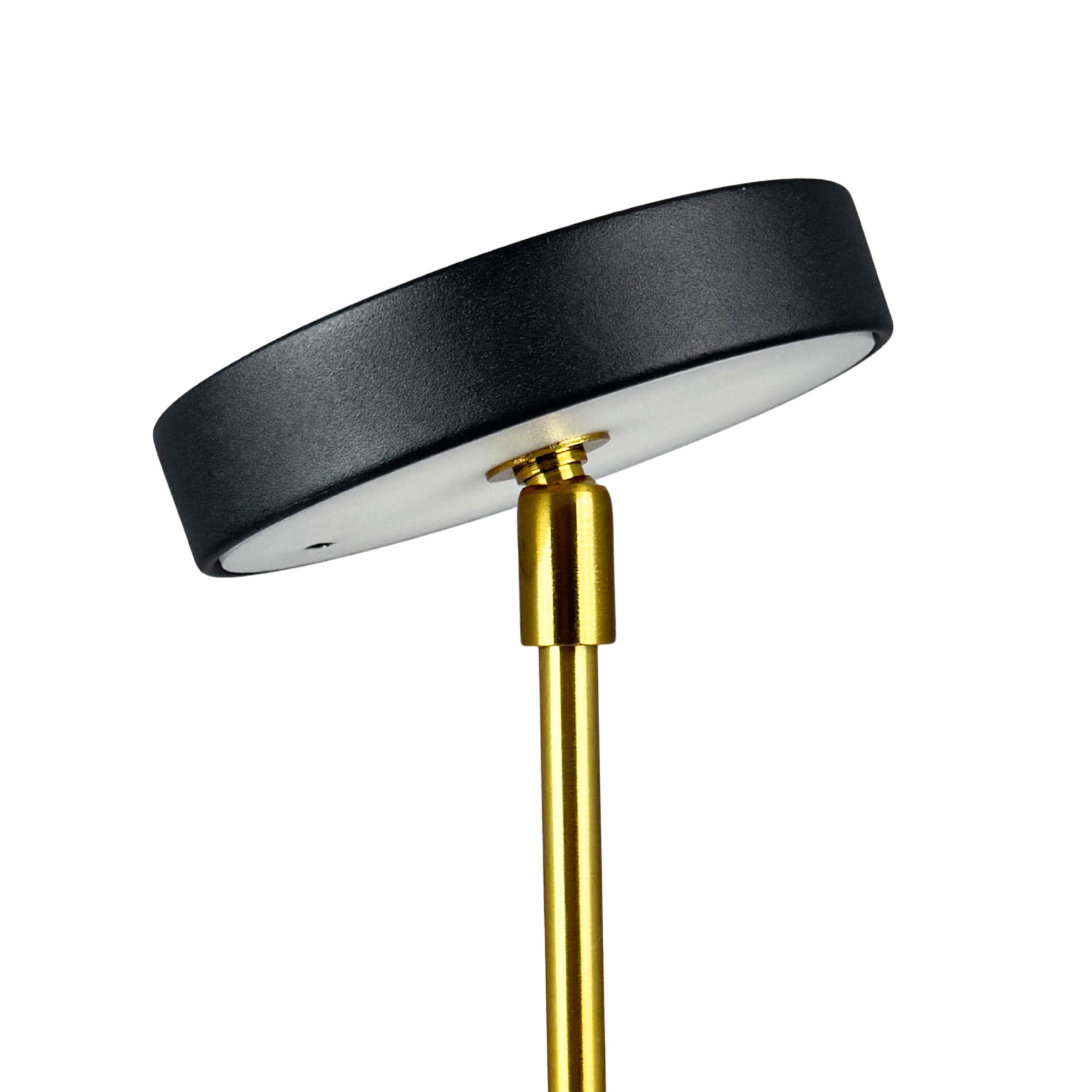 Dyberg Larsen Moonlight Mini bordlampe sort/marmor varmt lys