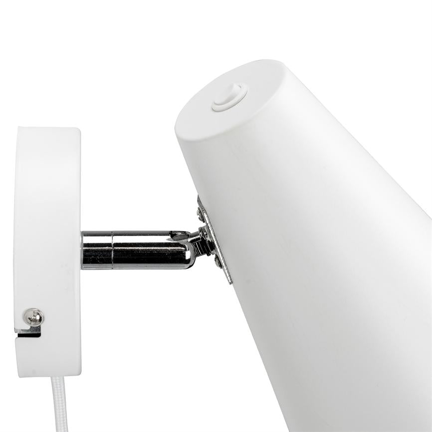 Dyberg Larsen Cale vegglampe hvit metall