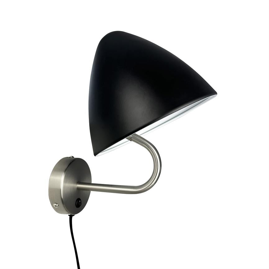 Dyberg Larsen Oulu vegglampe sort stål