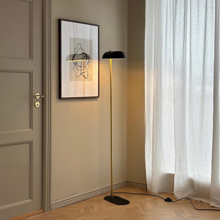 Dyberg Larsen Arch gulvlampe svart messing