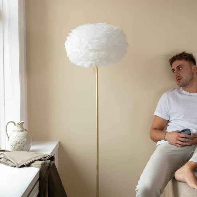 UMAGE Eos medium gulvlampe Santé fjærskjerm