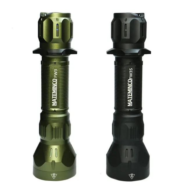 Master LED FW3 lommelykt svart 1550 lumen 1350 m
