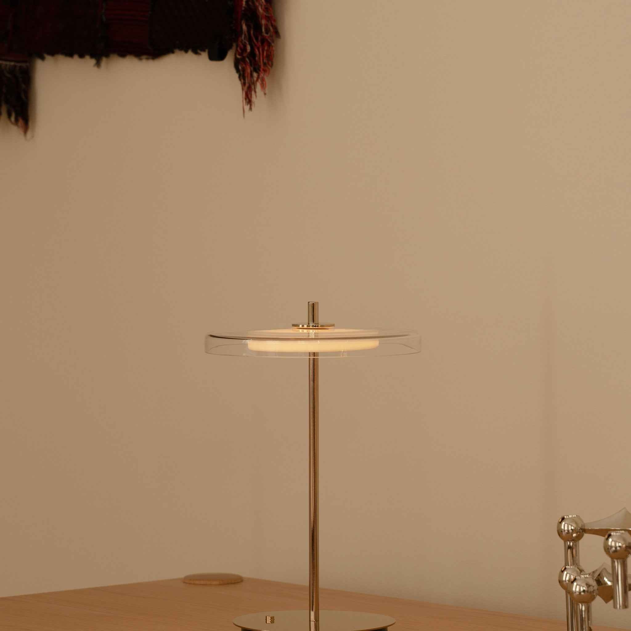 UMAGE Asteria Move bordlampe glass oppladbar