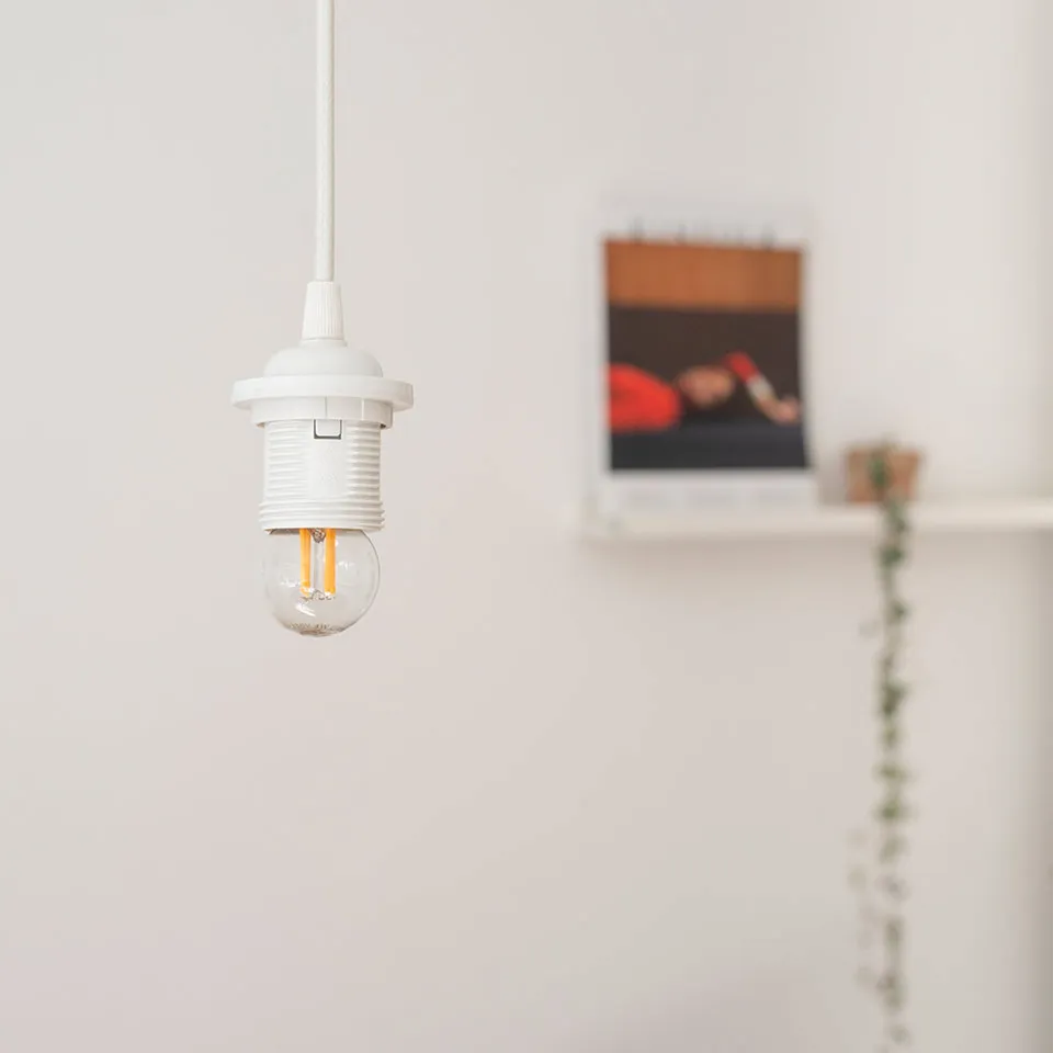 UMAGE Ping Pong Idea E27 LED-pære 3W varmhvit