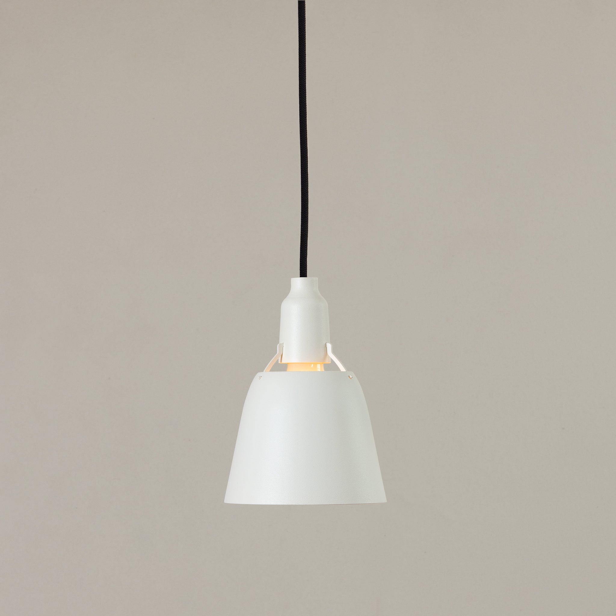 Zlamp P 656-15 pendel greige vinduslampe