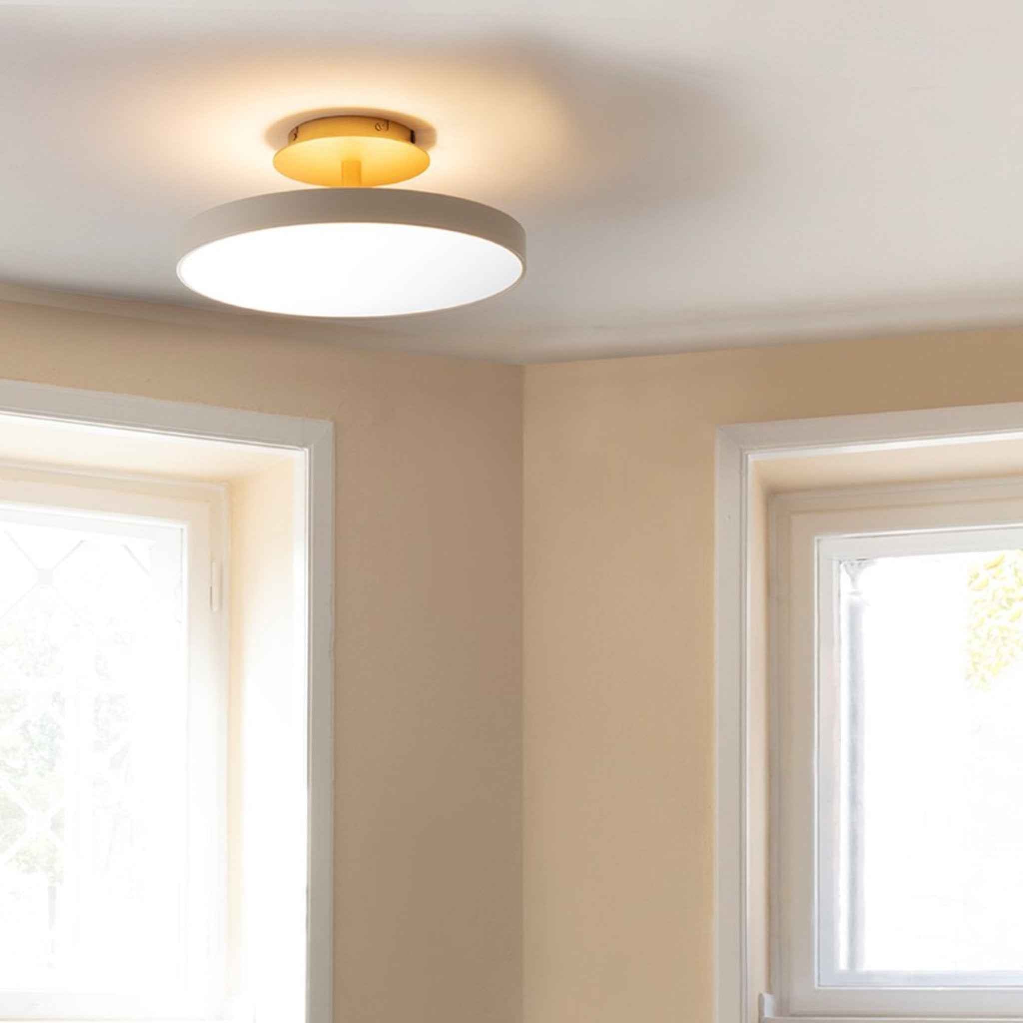 UMAGE Asteria Up taklampe perlehvit medium
