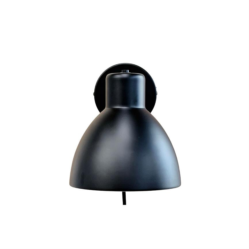 Dyberg Larsen Norden vegglampe hvit