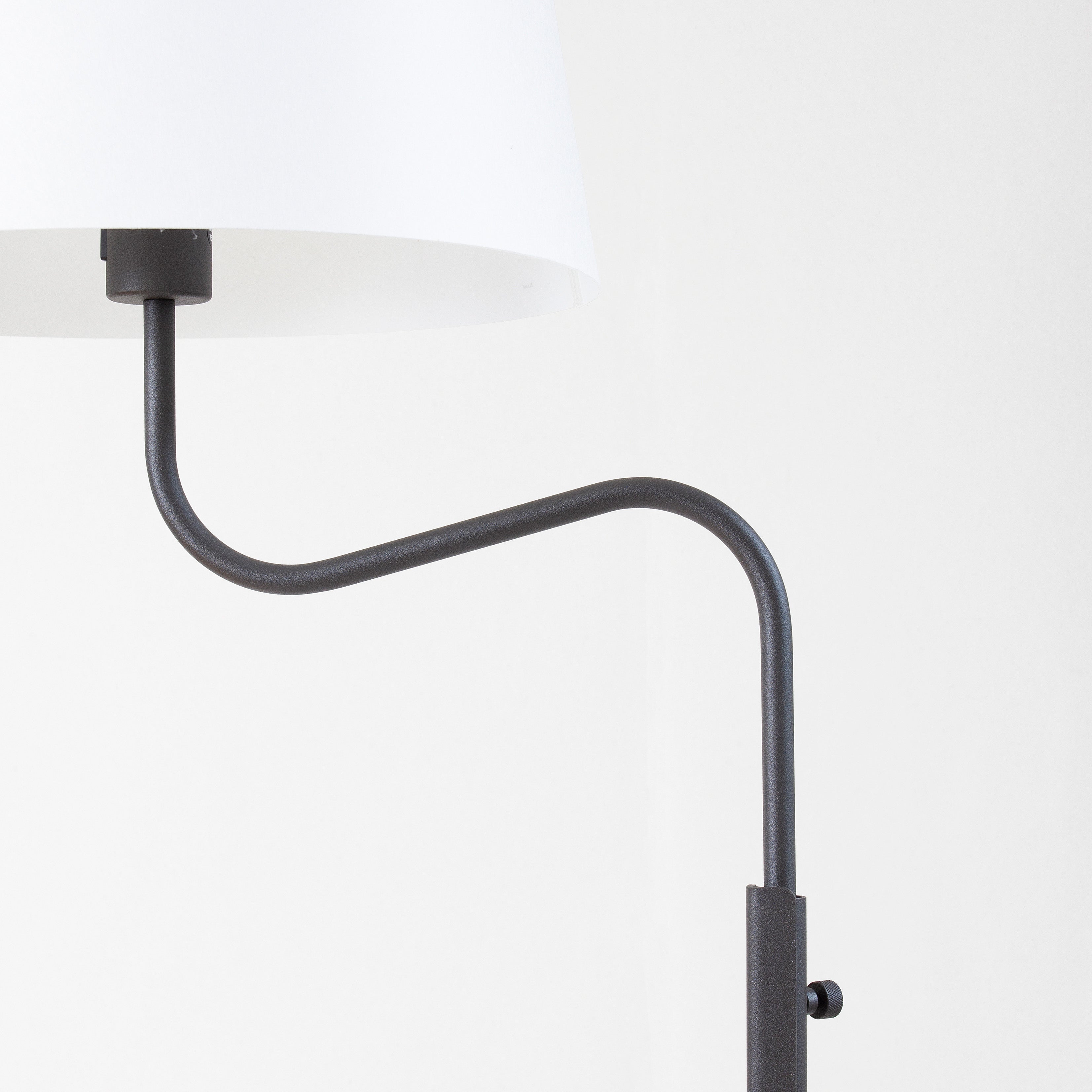 Zlamp Vega 141-3528 gulvlampe hvit svingbar
