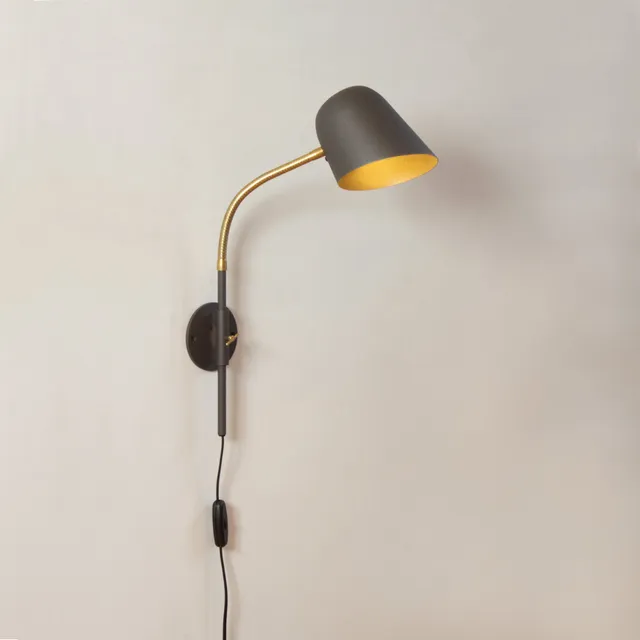 Zlamp Q15 437-15 vegglampe kort rør mørkegrå