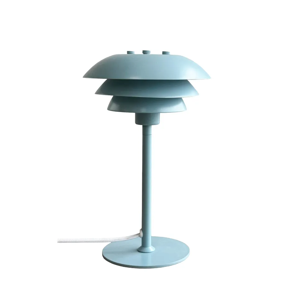 Dyberg Larsen Sixteen bordlampe isblå 16 cm