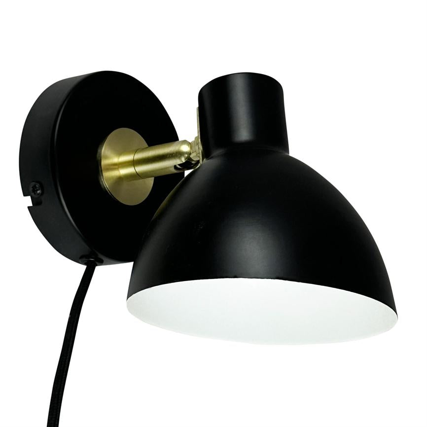 Dyberg Larsen Lilje vegglampe sort med messing